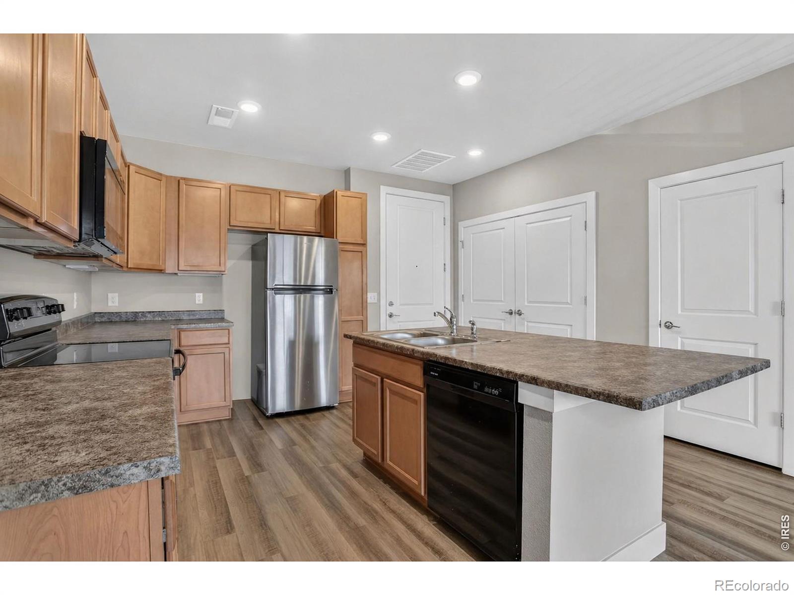 MLS Image #12 for 14351 e tennessee avenue,aurora, Colorado