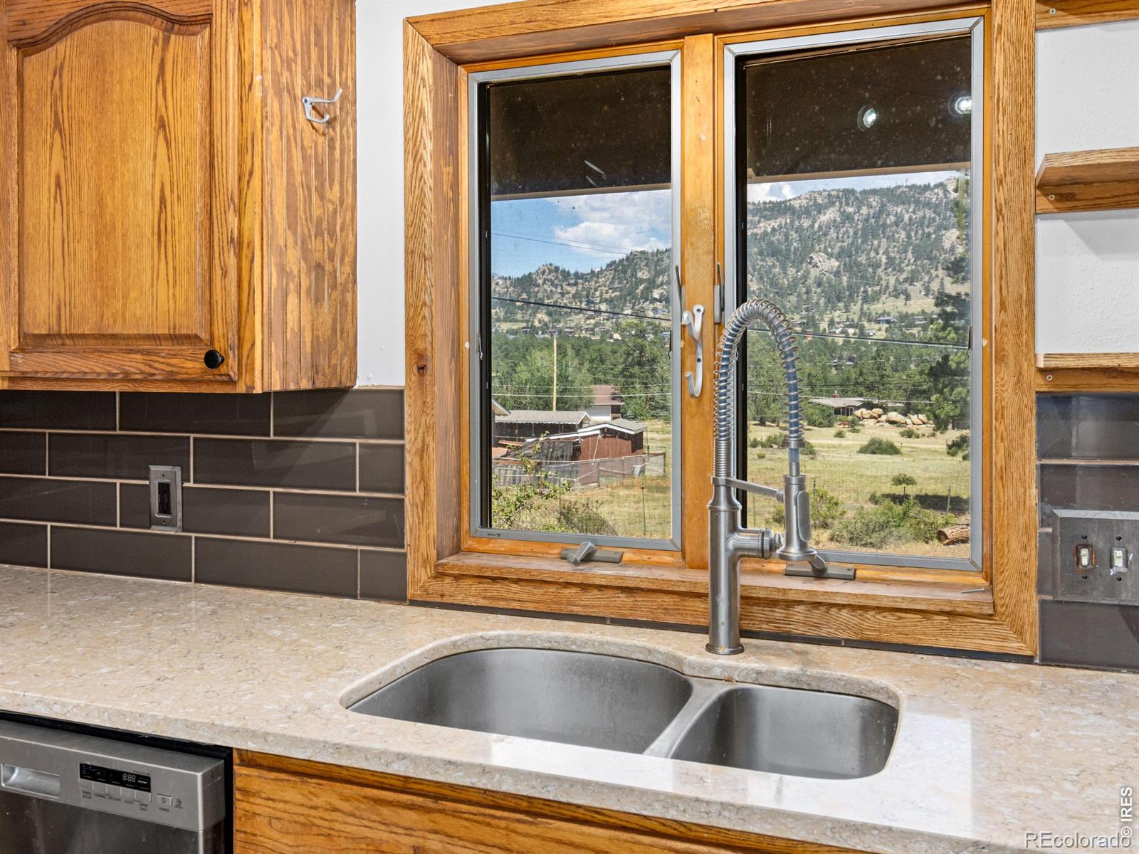 MLS Image #19 for 2431  carriage drive,estes park, Colorado