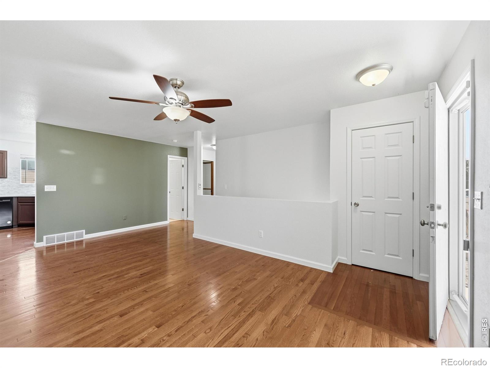 MLS Image #5 for 2915  ptarmigan drive,evans, Colorado