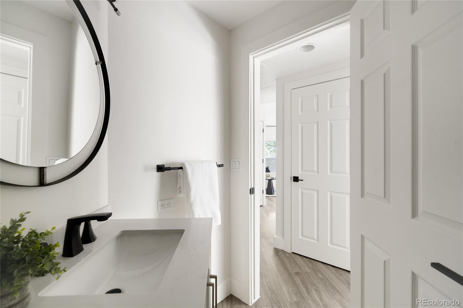 MLS Image #26 for 1000 e 1st avenue,denver, Colorado