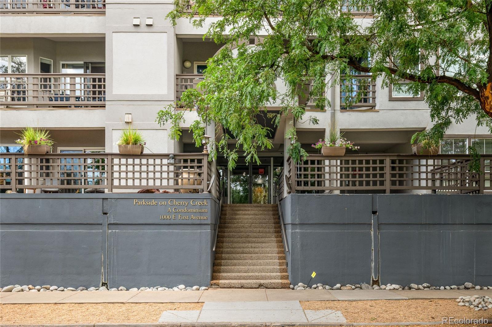 MLS Image #3 for 1000 e 1st avenue,denver, Colorado