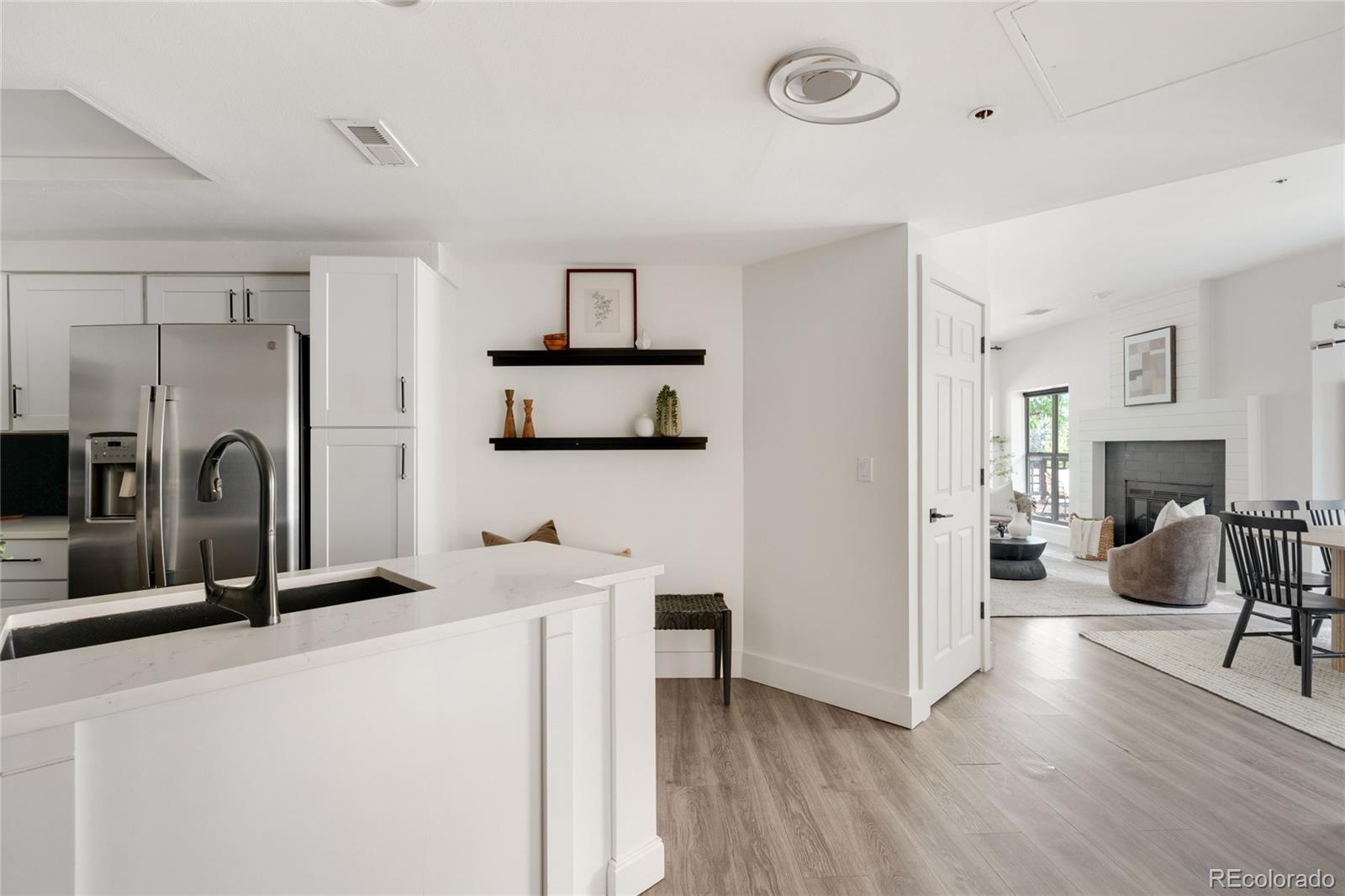 MLS Image #4 for 1000 e 1st avenue,denver, Colorado