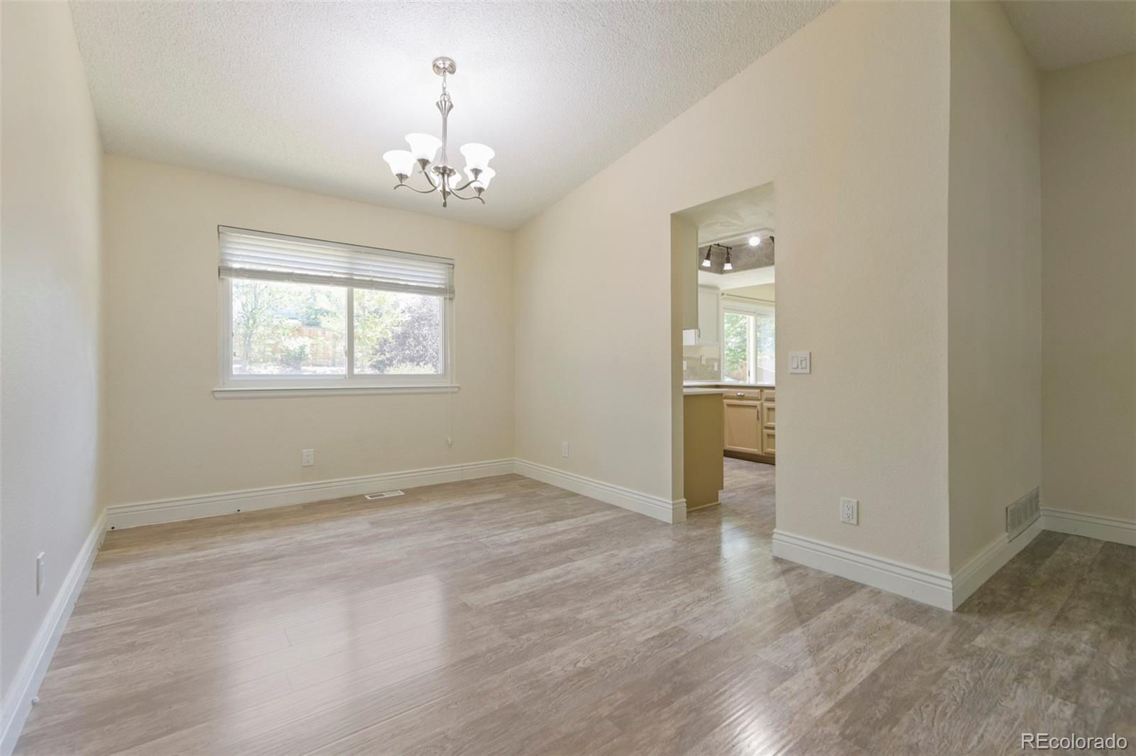 MLS Image #6 for 8454  tanglewood street,littleton, Colorado