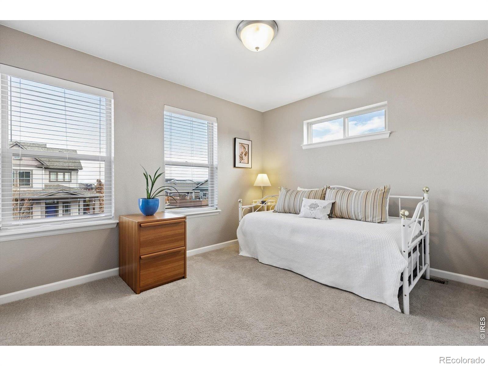 MLS Image #12 for 9340 e 58th avenue,denver, Colorado