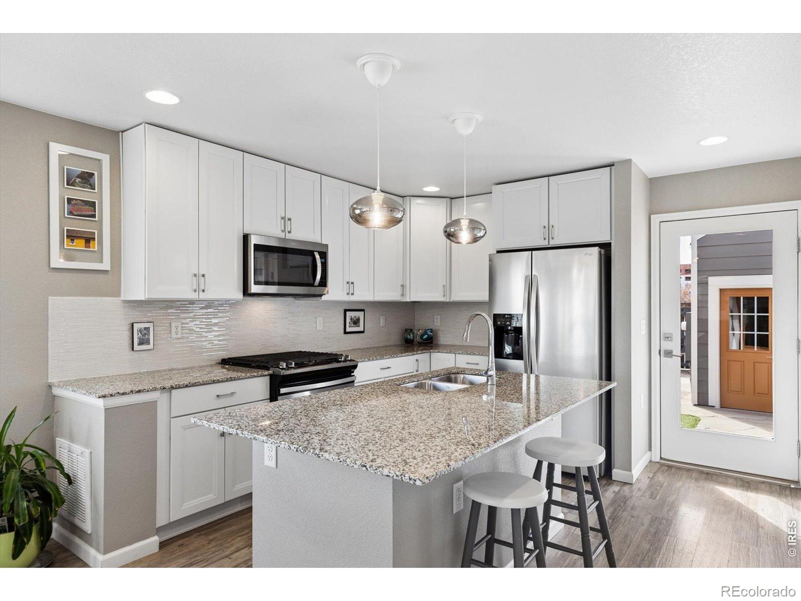 MLS Image #6 for 9340 e 58th avenue,denver, Colorado