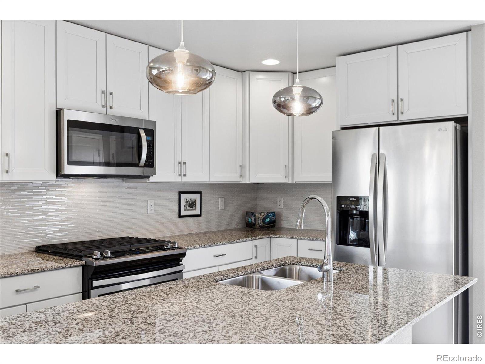 MLS Image #7 for 9340 e 58th avenue,denver, Colorado