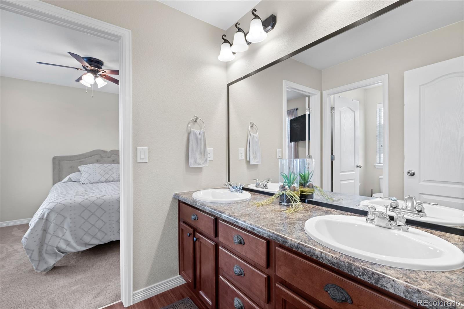 MLS Image #4 for 82 s newbern way,aurora, Colorado