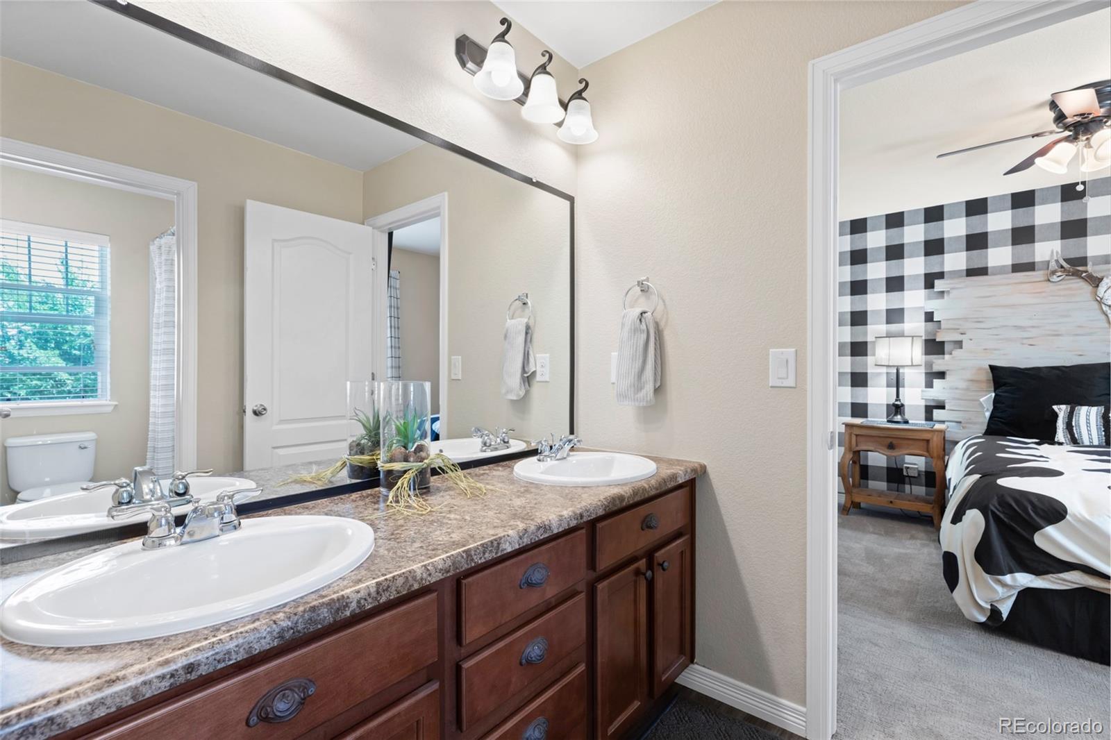 MLS Image #5 for 82 s newbern way,aurora, Colorado