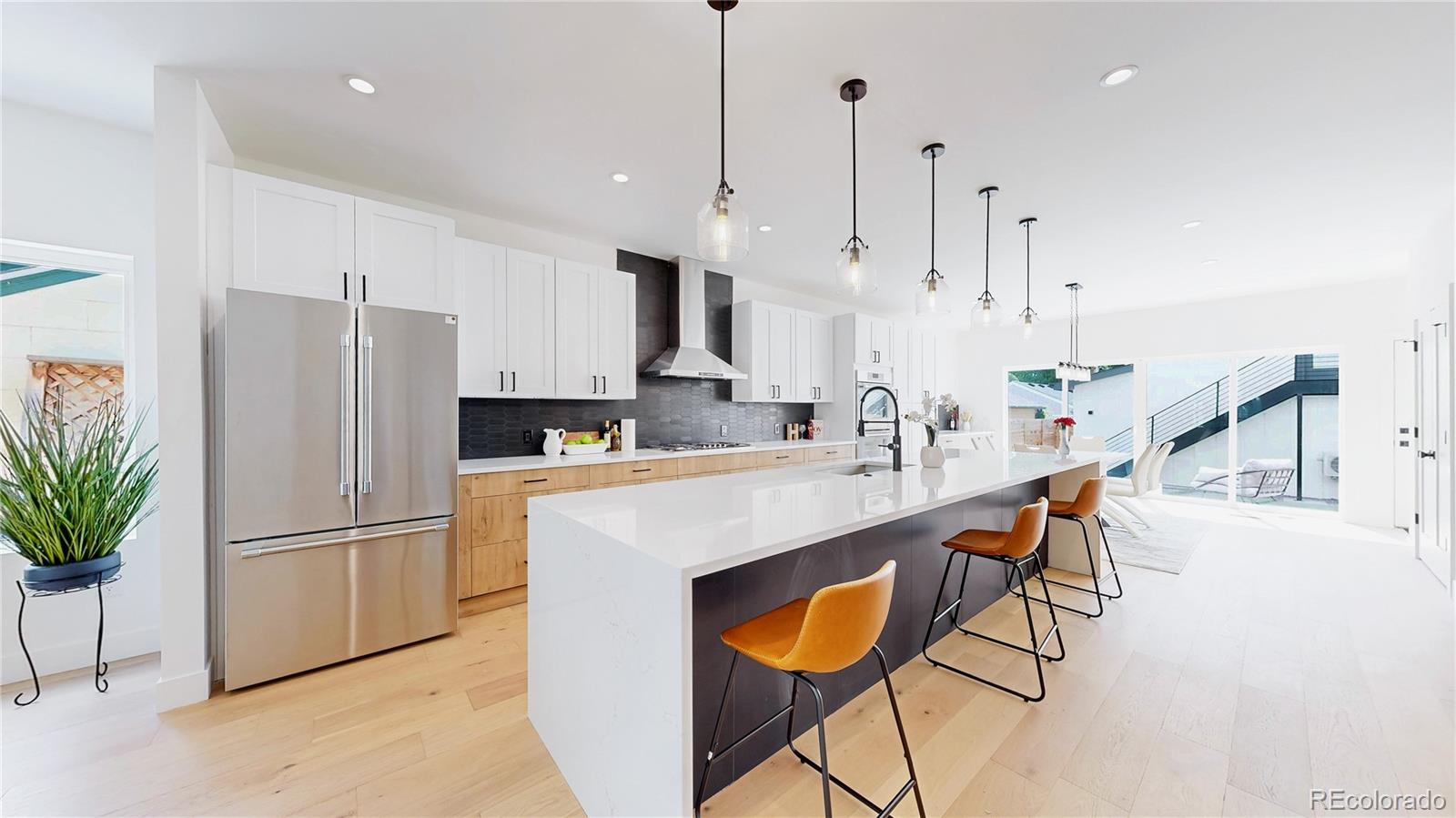 MLS Image #20 for 2137 s high street,denver, Colorado