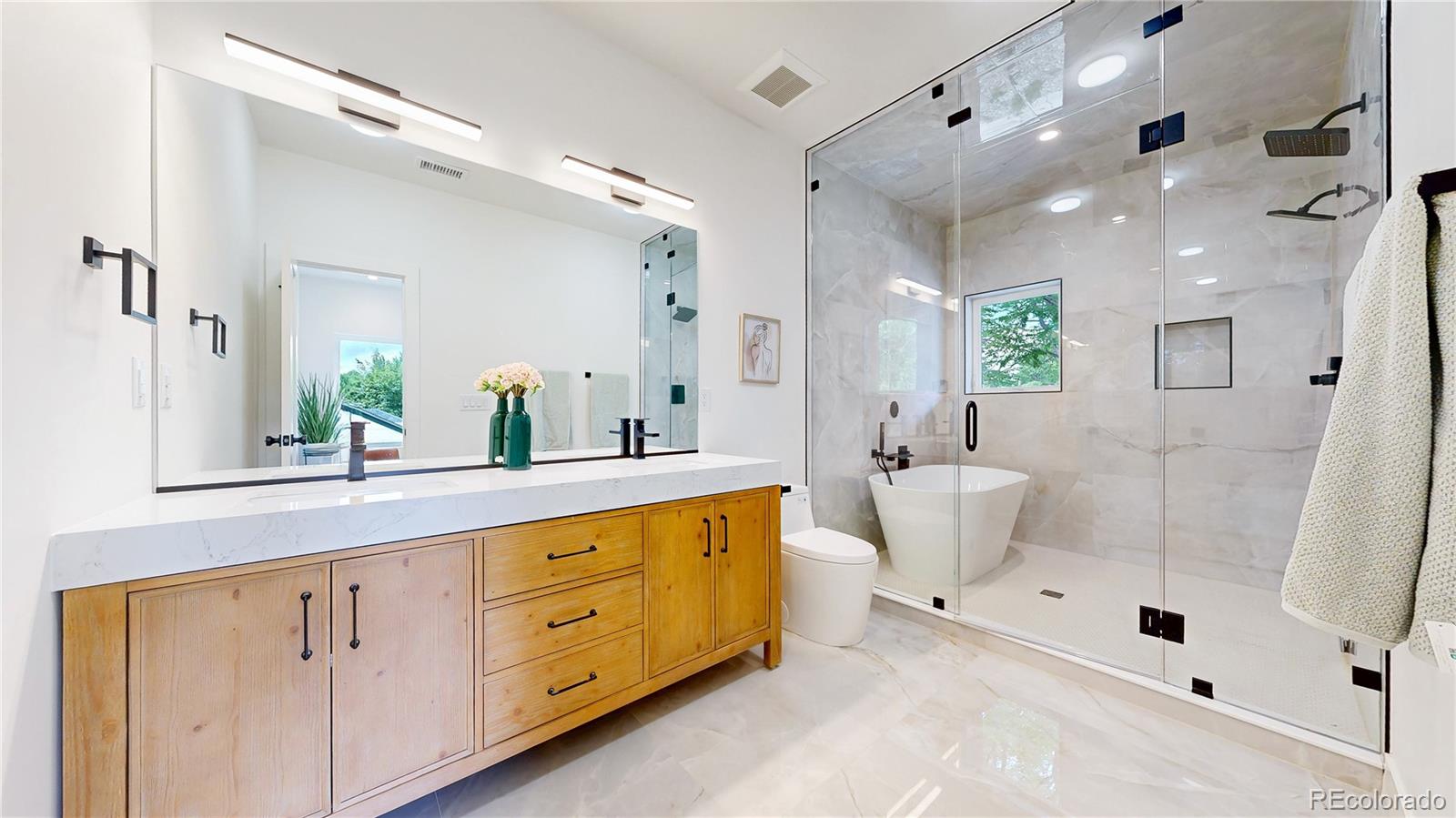 MLS Image #27 for 2137 s high street,denver, Colorado
