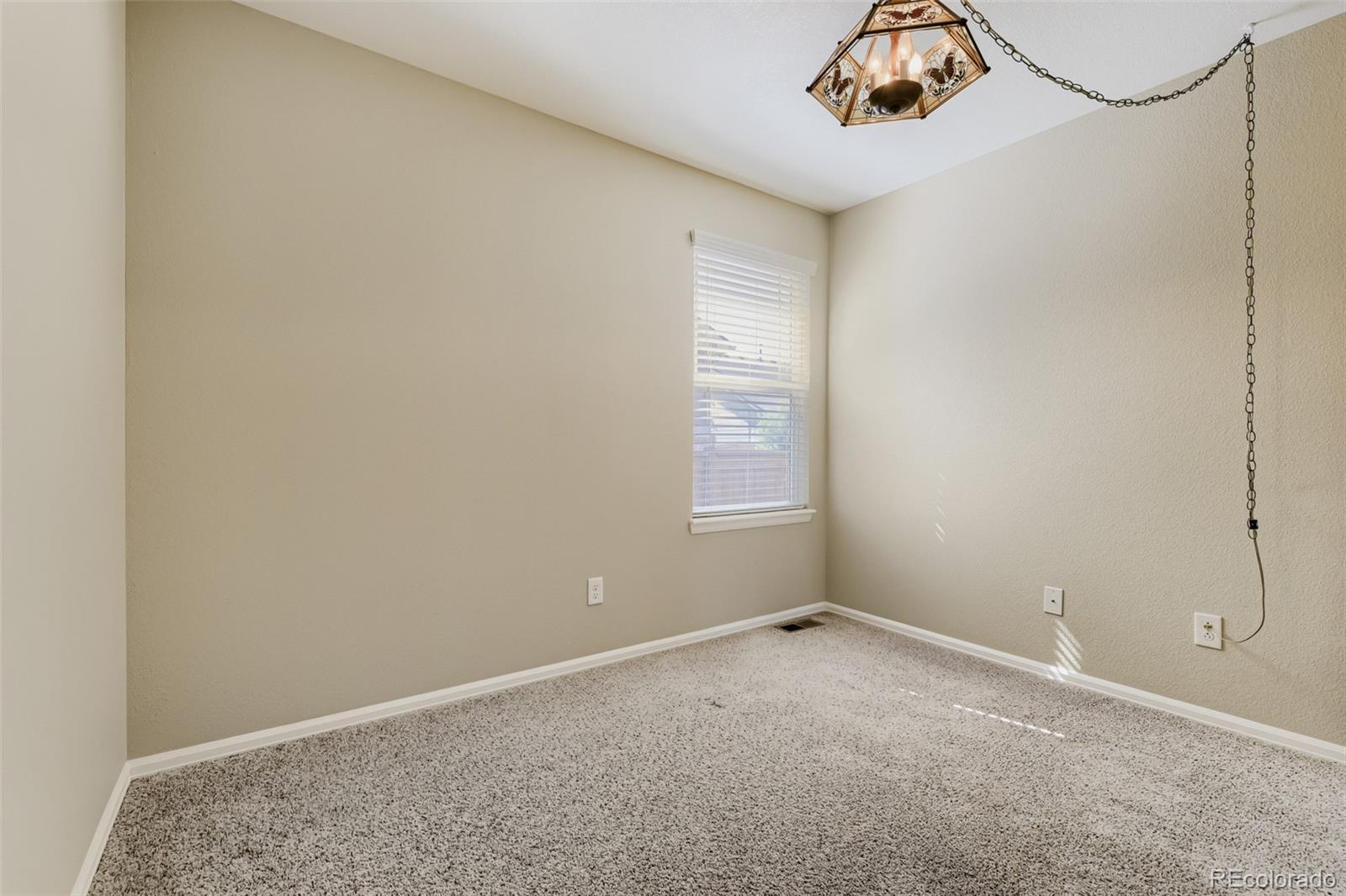 MLS Image #9 for 25293 e 5th avenue,aurora, Colorado