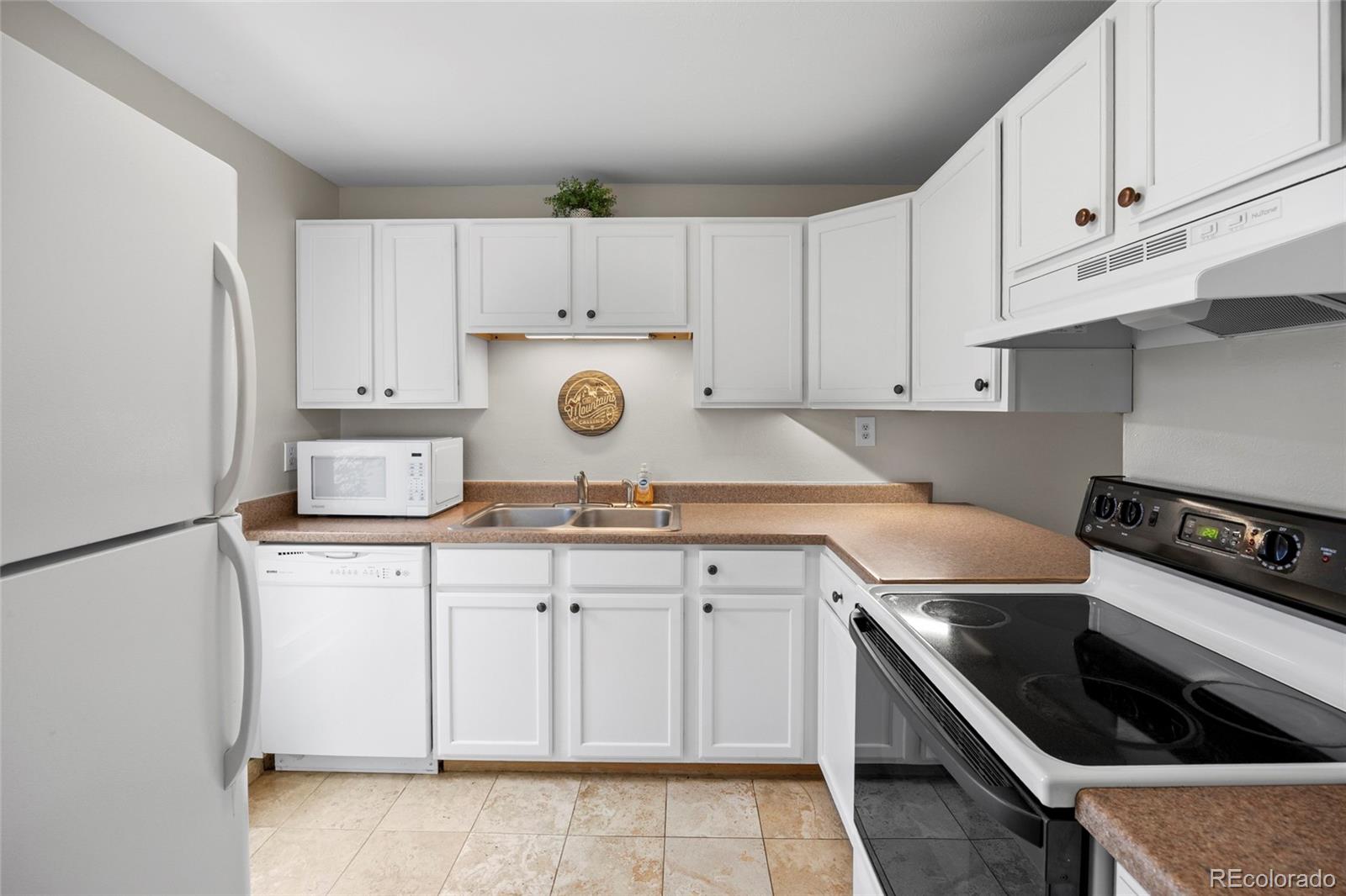 MLS Image #18 for 4775 w moorhead circle,boulder, Colorado