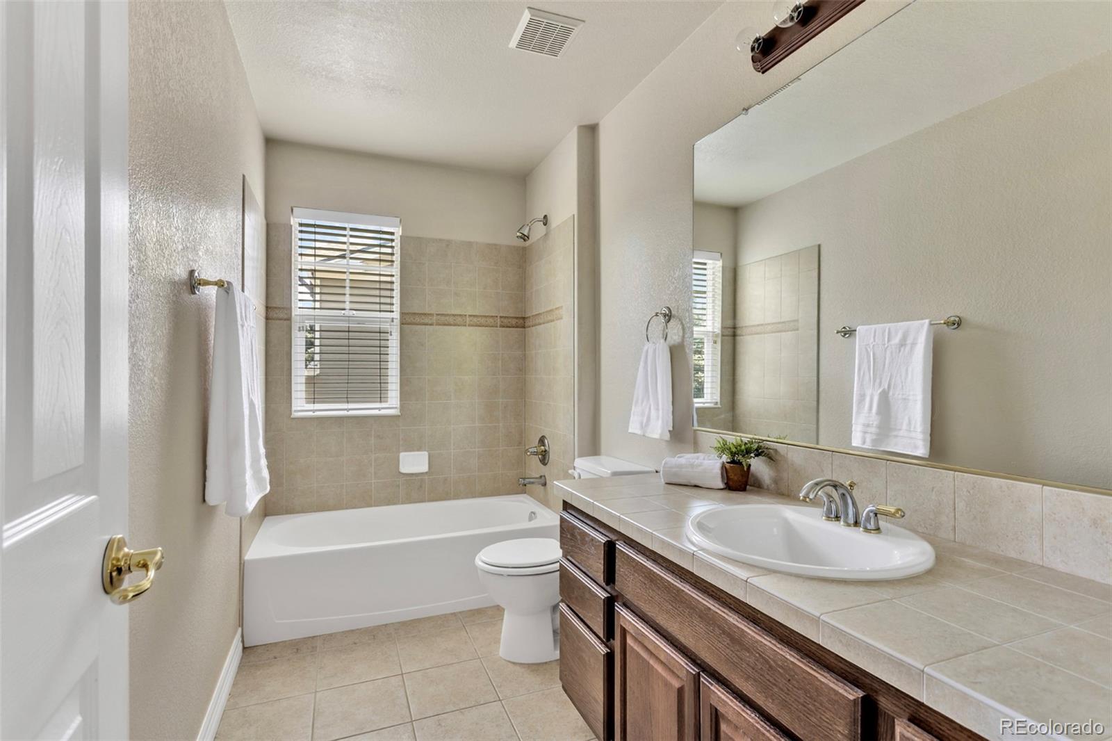 MLS Image #18 for 22245 e glasgow place,aurora, Colorado