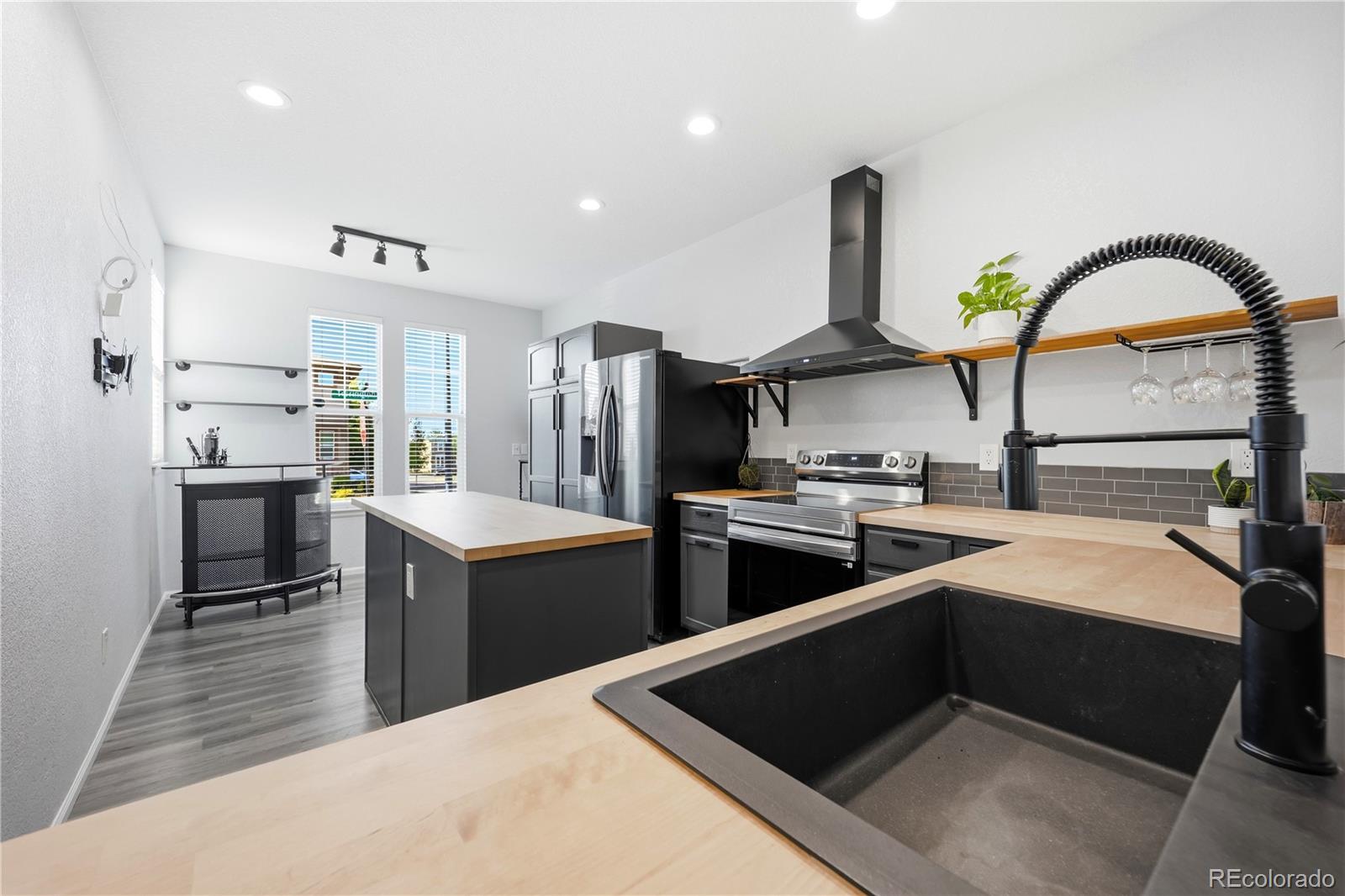 MLS Image #4 for 10699  torrington lane,littleton, Colorado