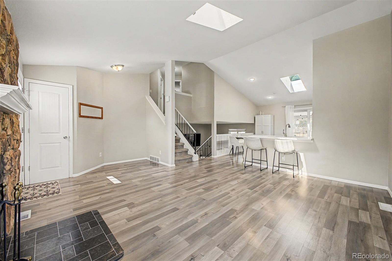 MLS Image #2 for 20040 e wagontrail drive,aurora, Colorado