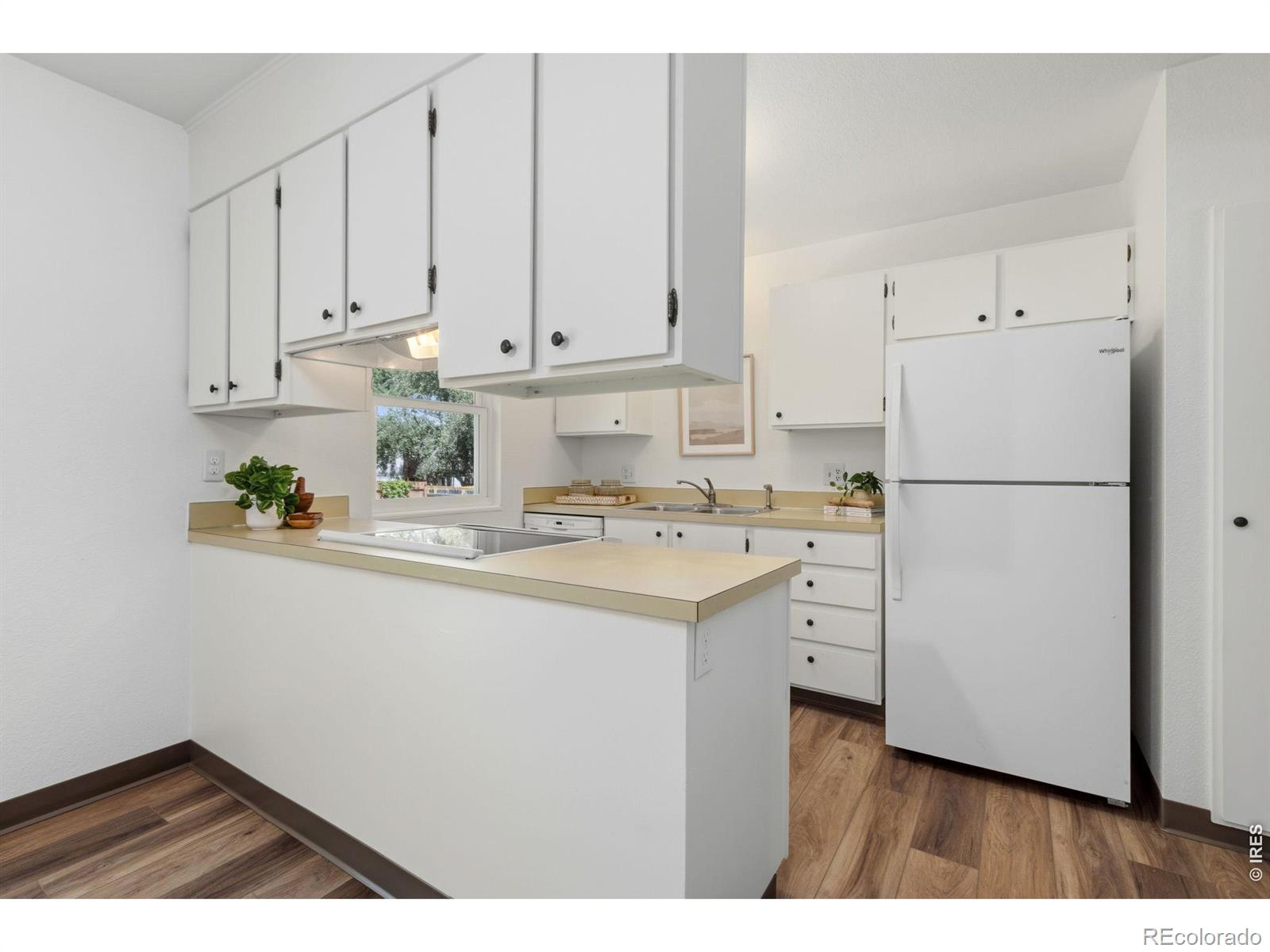 MLS Image #11 for 672  mansfield drive,fort collins, Colorado