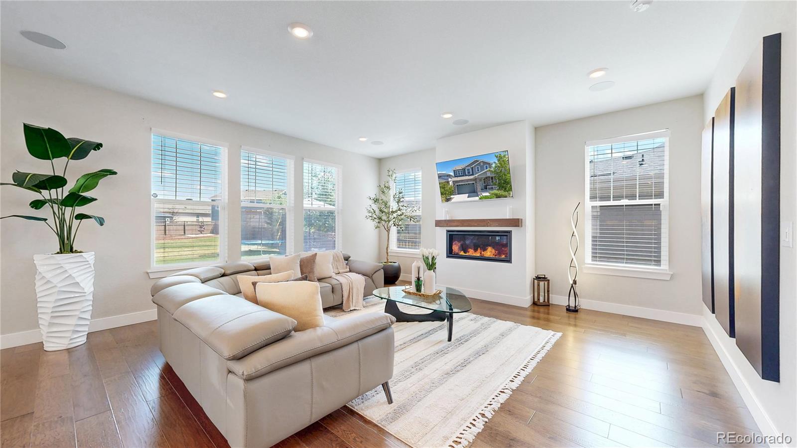 MLS Image #2 for 5938 n odessa street,aurora, Colorado