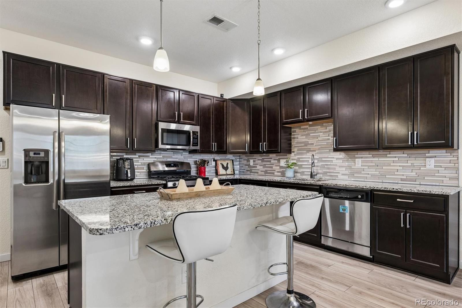 MLS Image #11 for 857 e 98th avenue,denver, Colorado