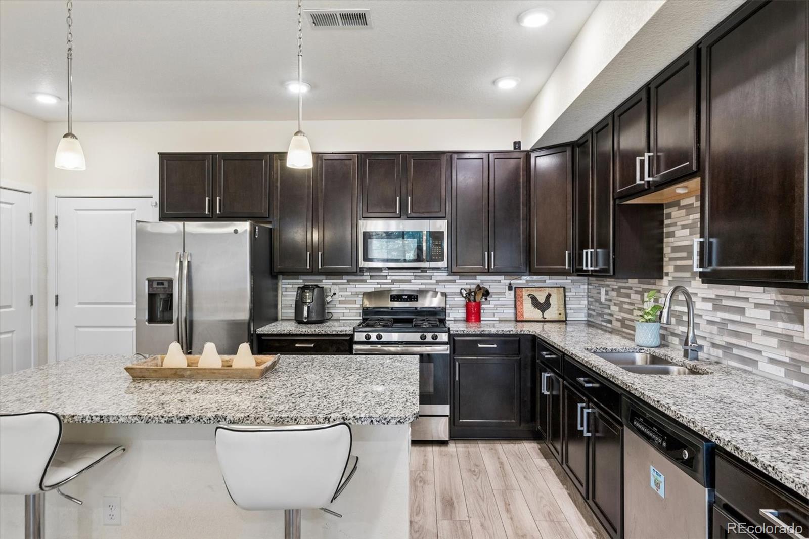 MLS Image #13 for 857 e 98th avenue,denver, Colorado