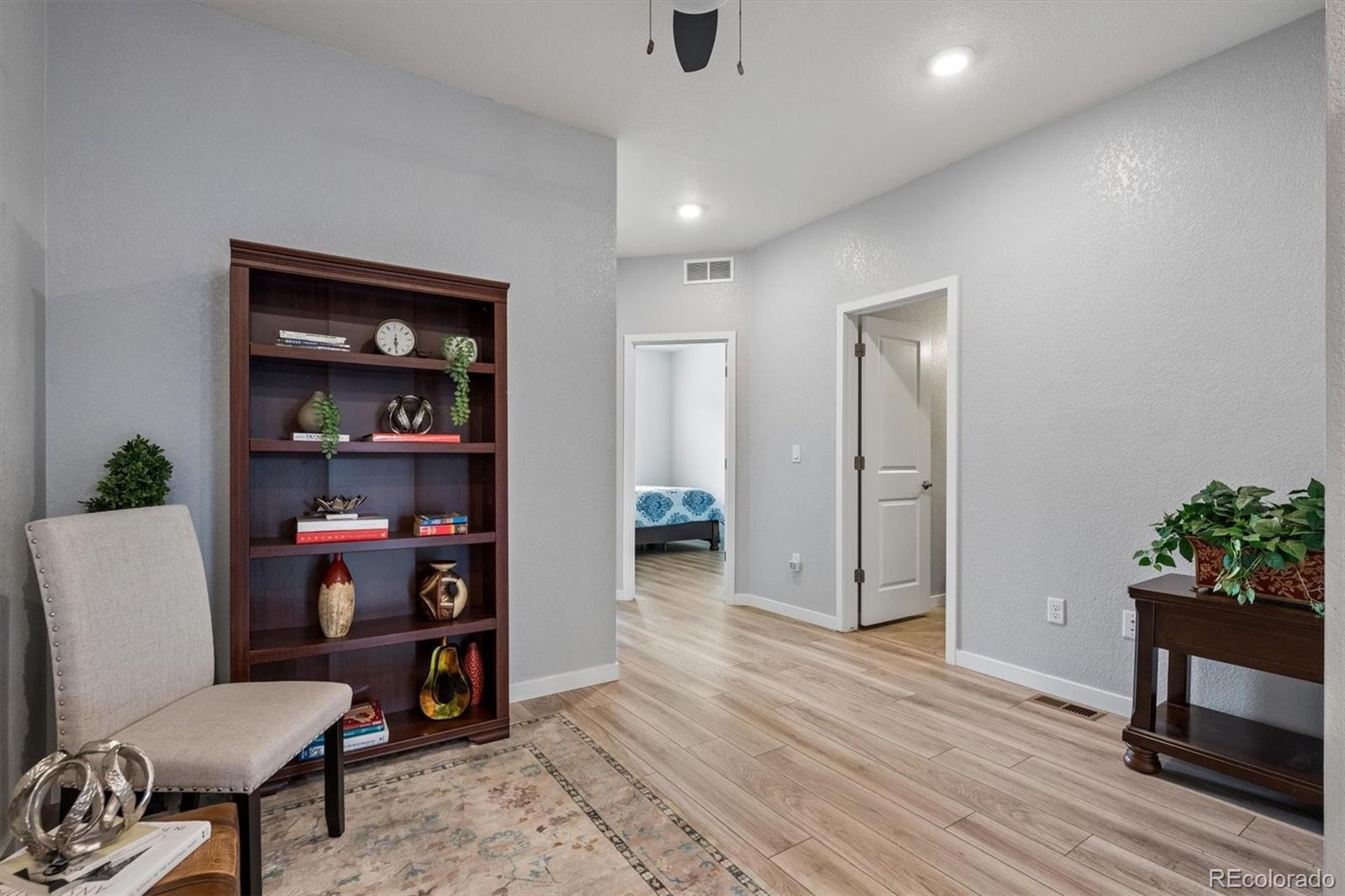 MLS Image #18 for 857 e 98th avenue,denver, Colorado