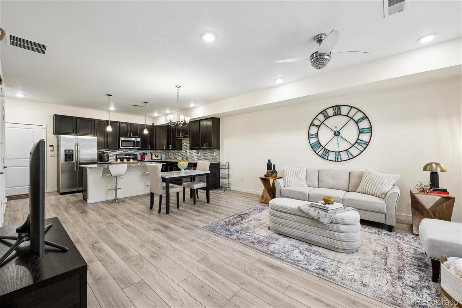 MLS Image #5 for 857 e 98th avenue,denver, Colorado
