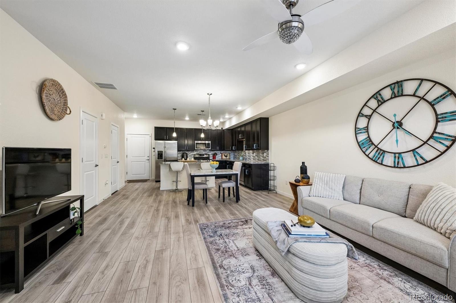 MLS Image #6 for 857 e 98th avenue,denver, Colorado