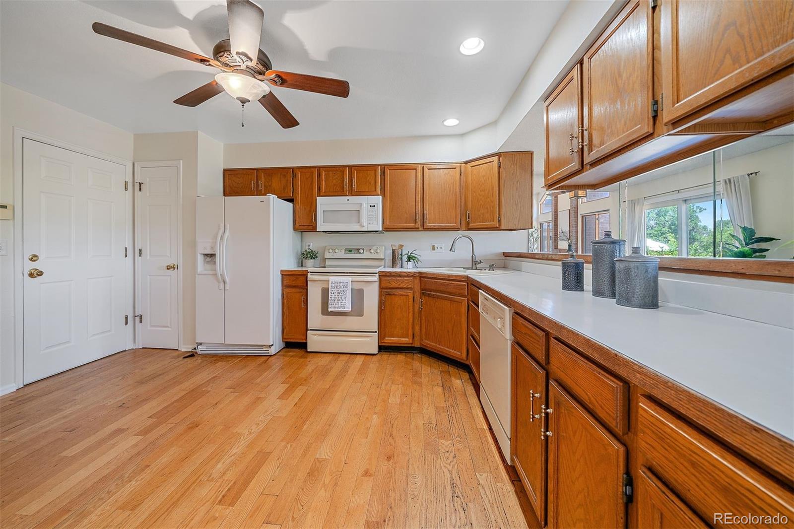 MLS Image #12 for 6355 s jackson street,centennial, Colorado