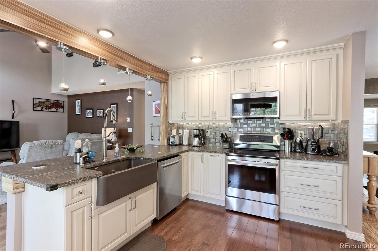 MLS Image #7 for 14652 w vassar drive,denver, Colorado