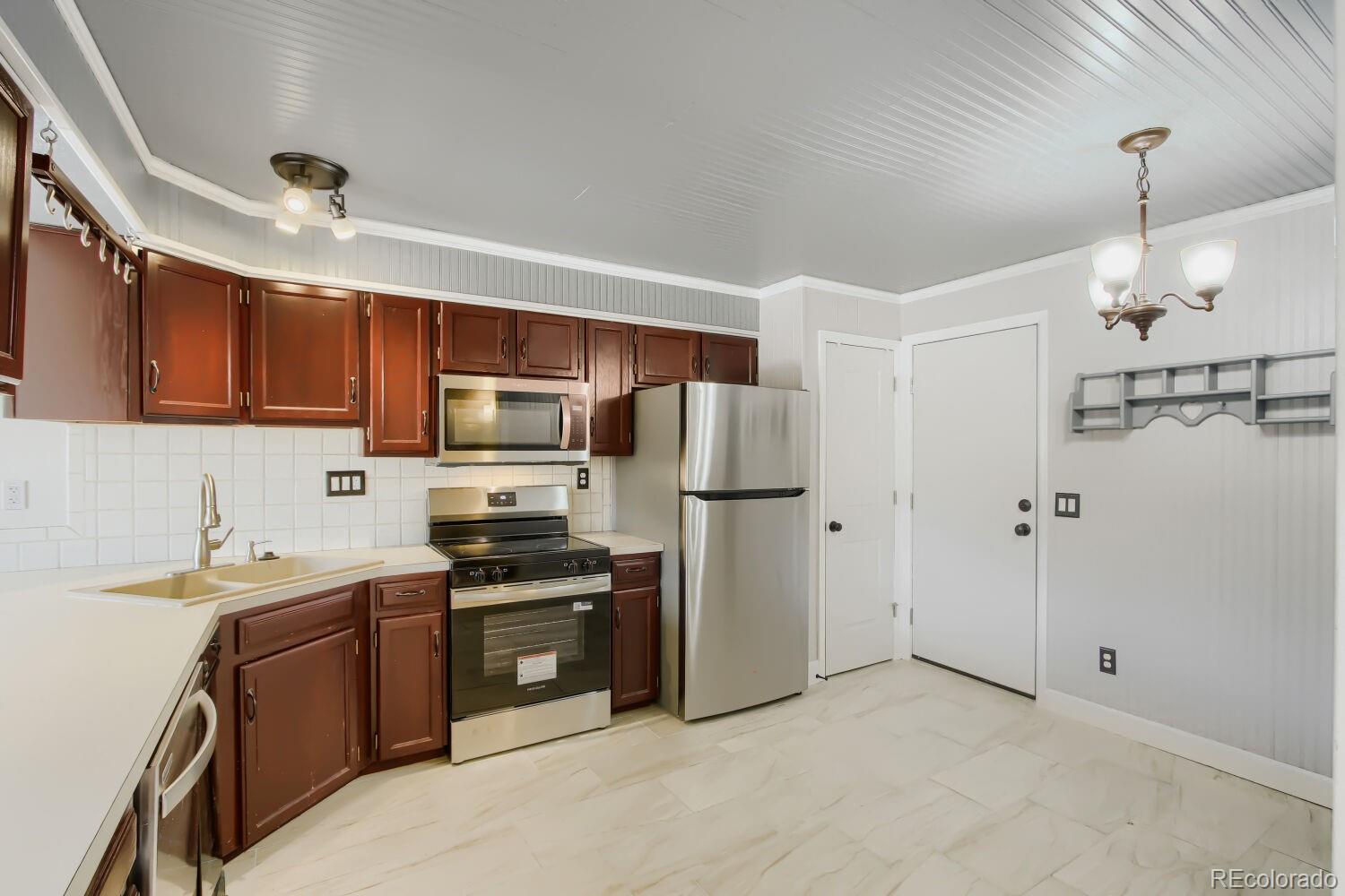 MLS Image #2 for 3952 e weaver avenue,littleton, Colorado