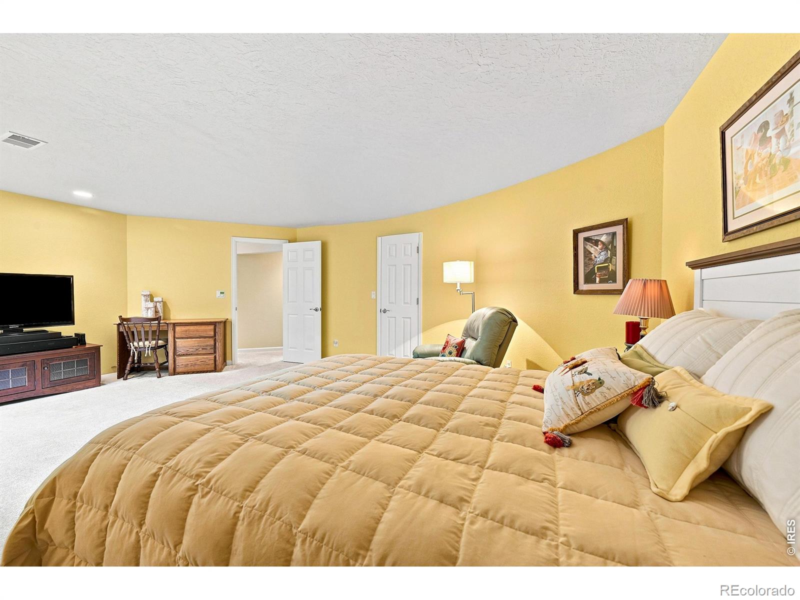 MLS Image #46 for 2010  46th avenue,greeley, Colorado