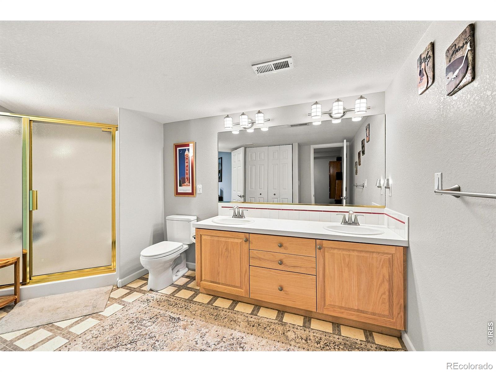 MLS Image #47 for 2010  46th avenue,greeley, Colorado