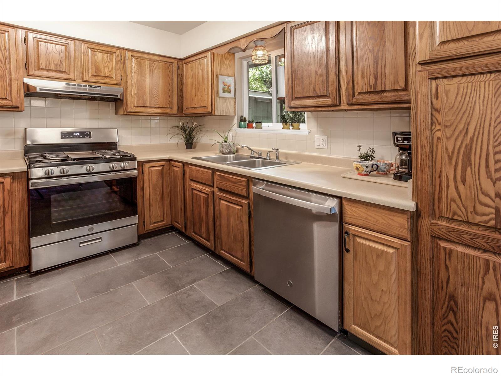 MLS Image #15 for 2430 w plum street,fort collins, Colorado