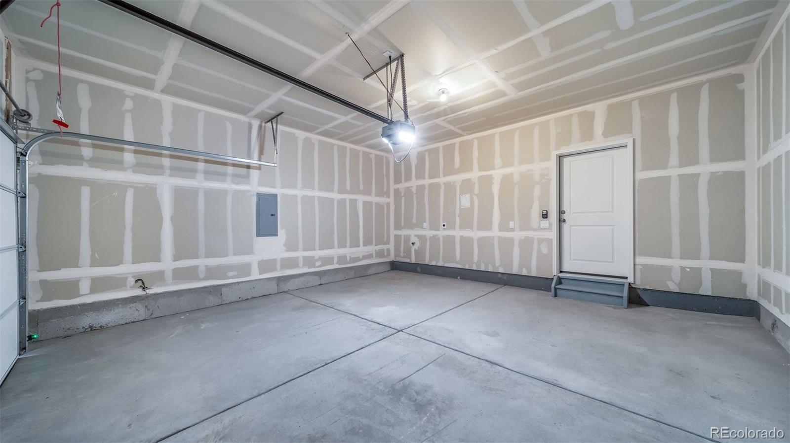 MLS Image #26 for 22381 e 46th avenue,aurora, Colorado