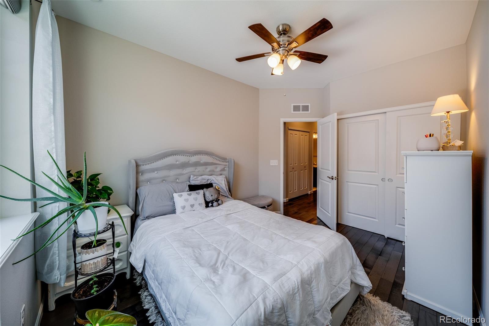 MLS Image #17 for 570 e dry creek place,littleton, Colorado