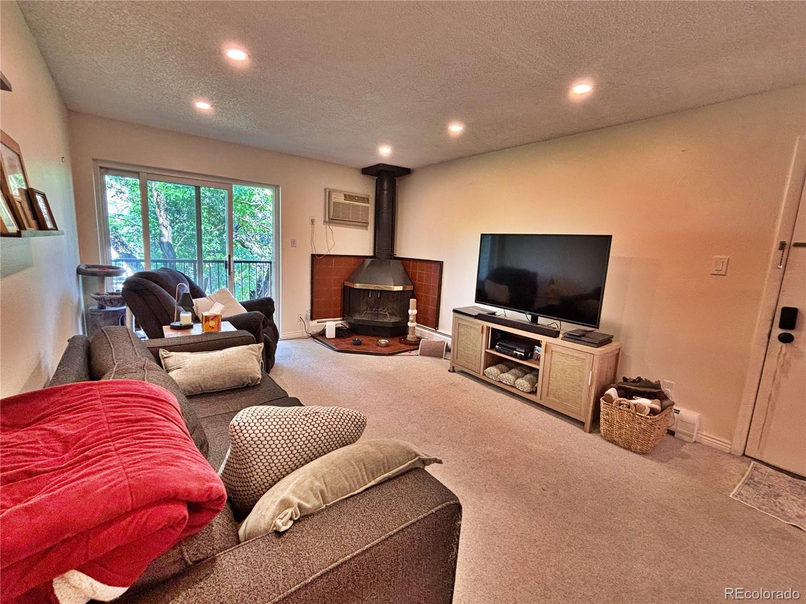MLS Image #8 for 501  golden circle,golden, Colorado