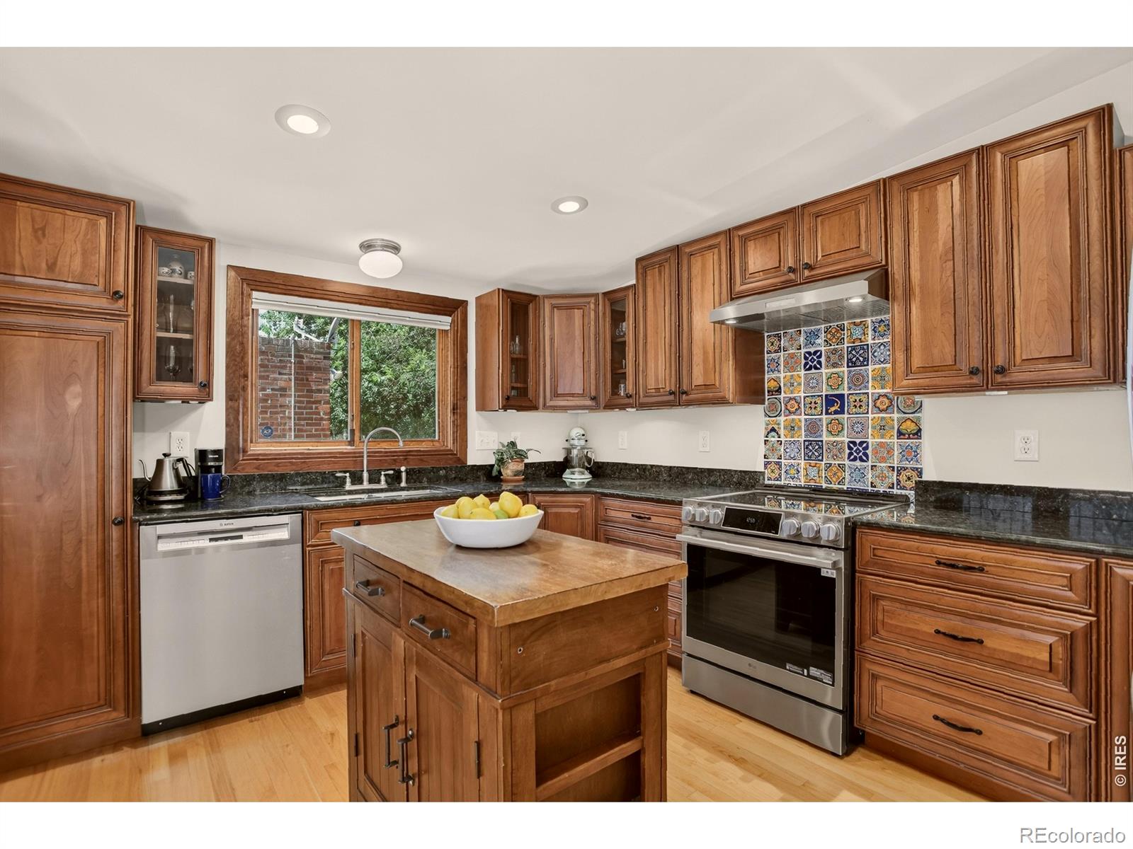 MLS Image #10 for 2109 n gilpin street,denver, Colorado