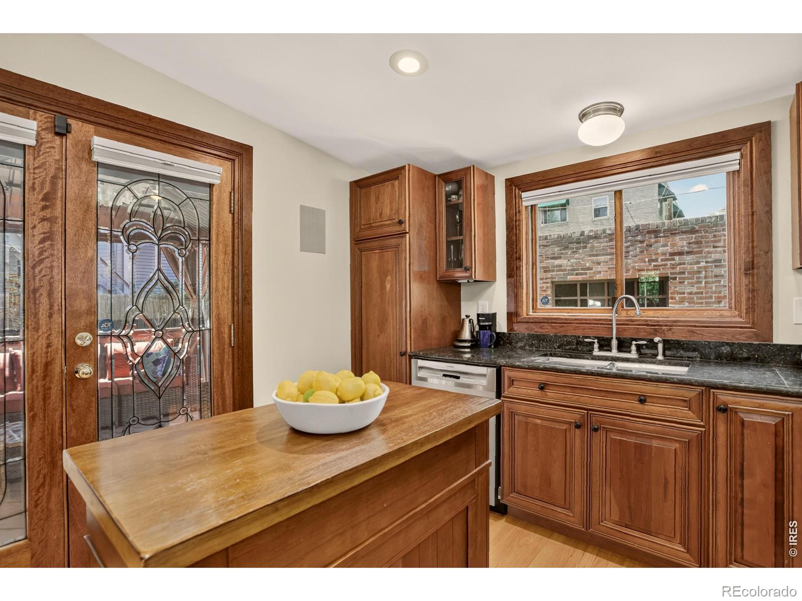 MLS Image #12 for 2109 n gilpin street,denver, Colorado