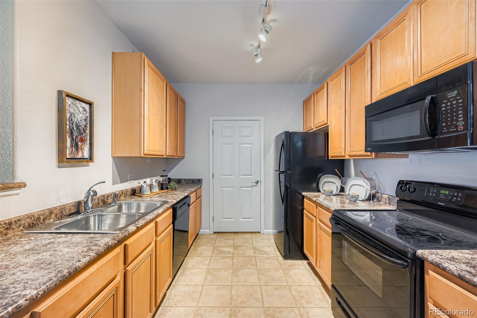 MLS Image #10 for 15700 e jamison drive,englewood, Colorado