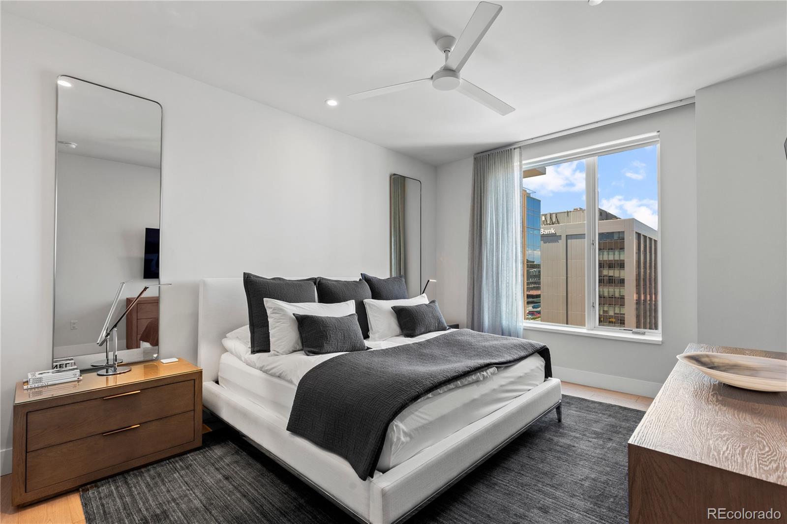 MLS Image #17 for 155  steele street,denver, Colorado