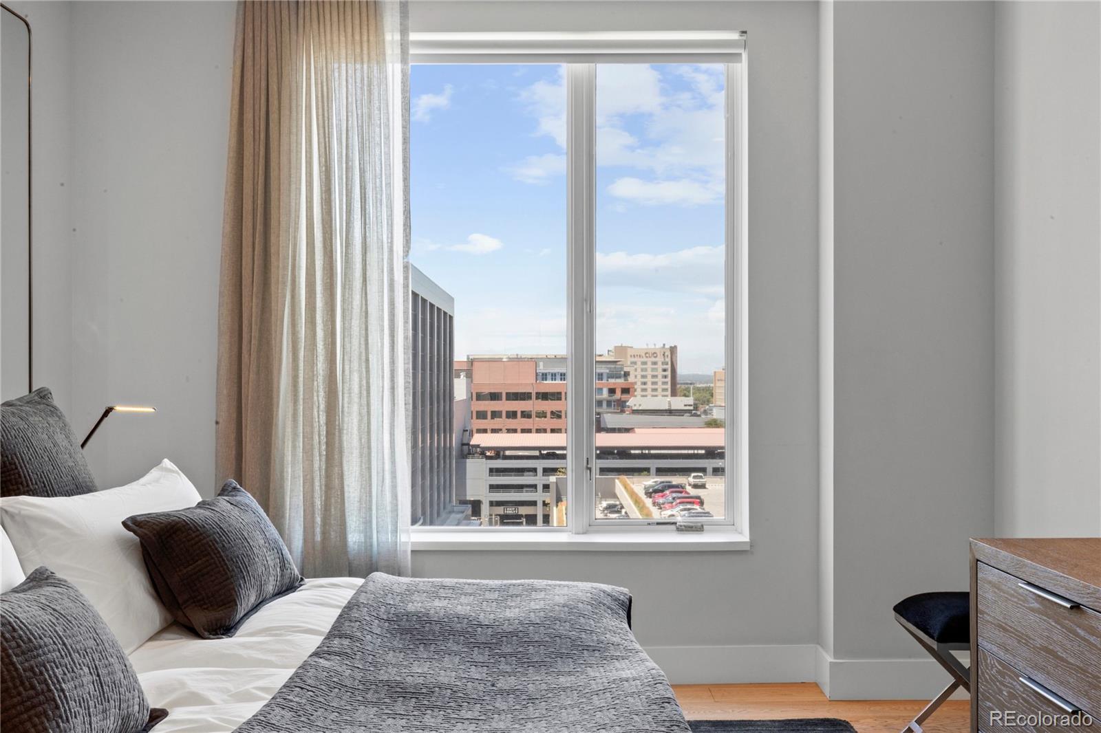 MLS Image #18 for 155  steele street,denver, Colorado