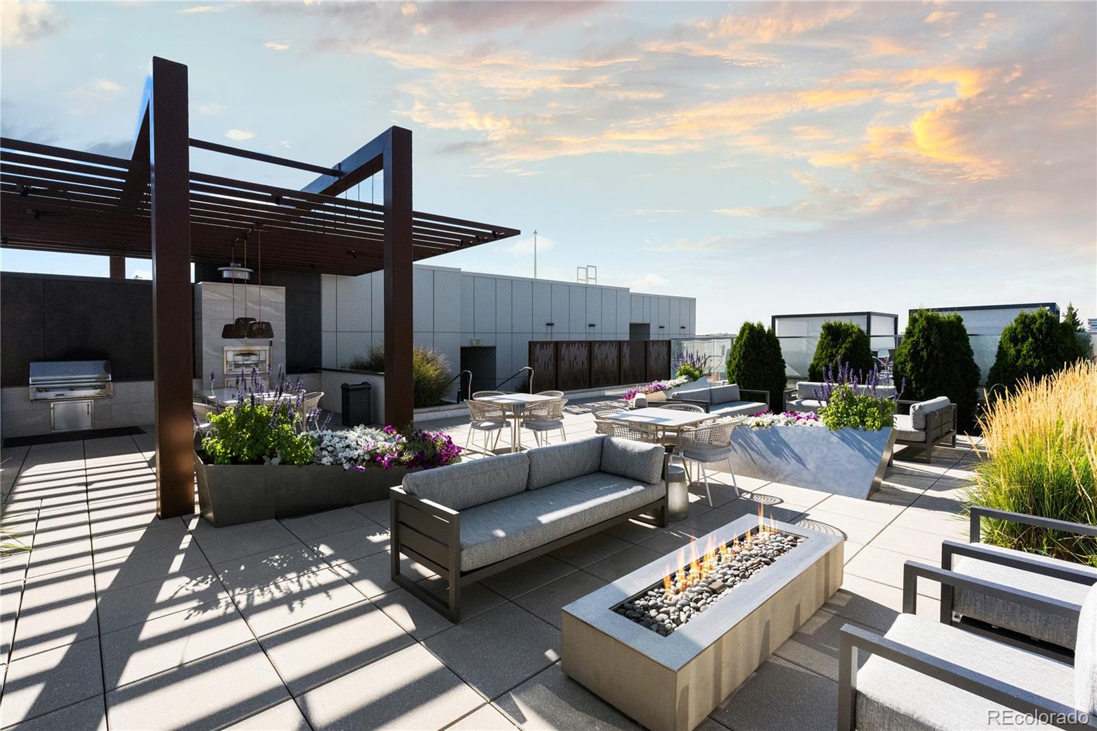 MLS Image #34 for 155  steele street,denver, Colorado