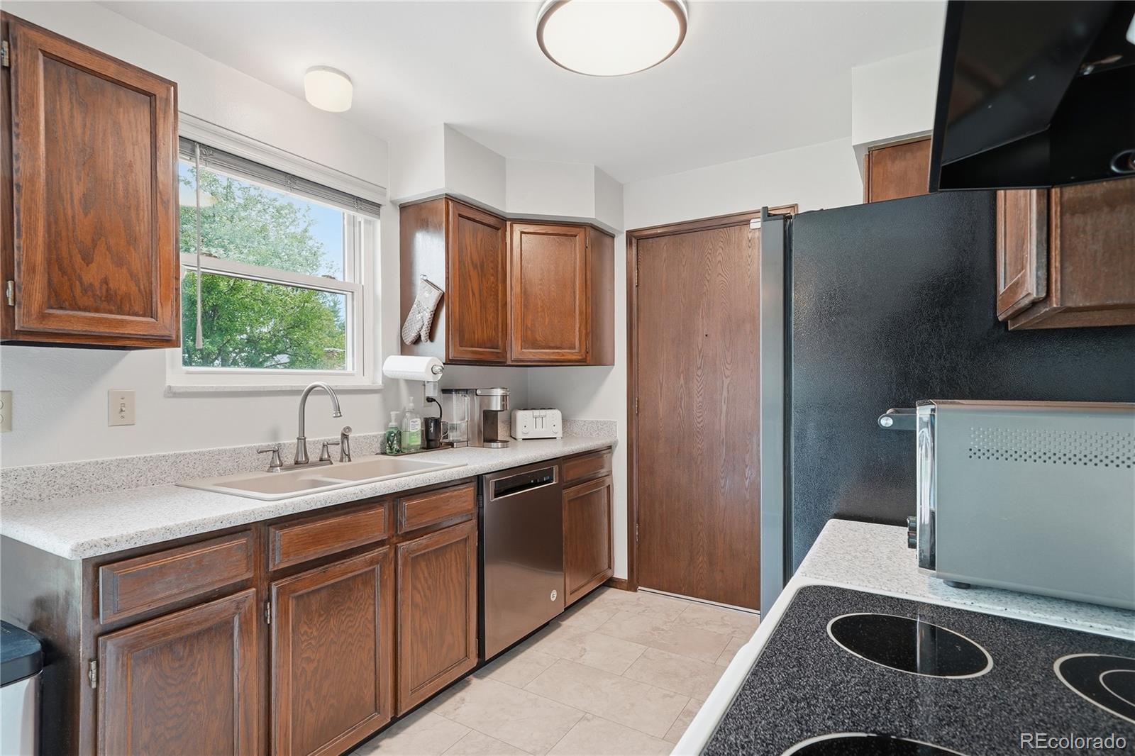 MLS Image #9 for 8240  garland drive,arvada, Colorado