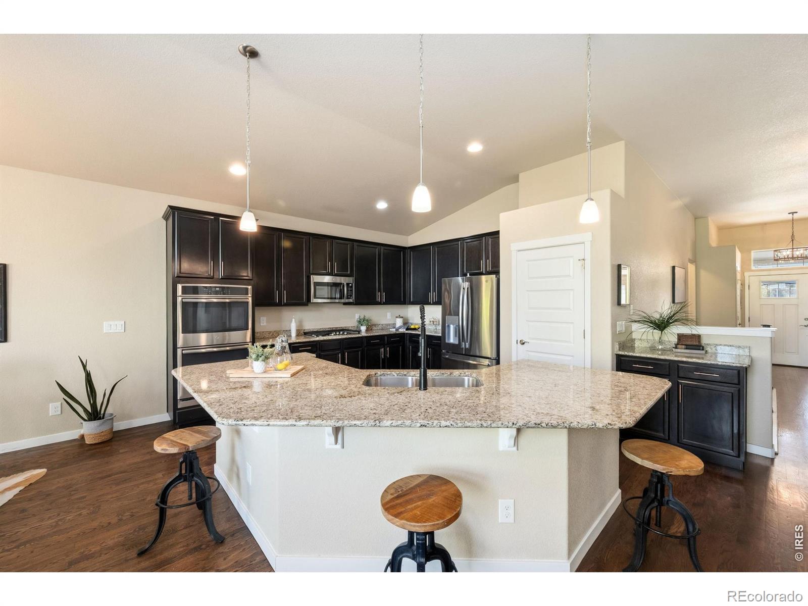 MLS Image #10 for 2177  beehive court,windsor, Colorado