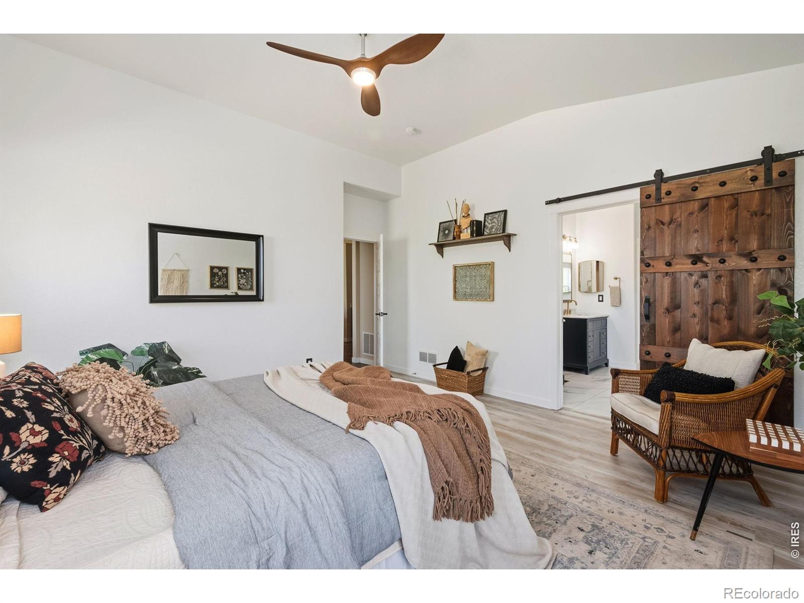 MLS Image #15 for 2177  beehive court,windsor, Colorado