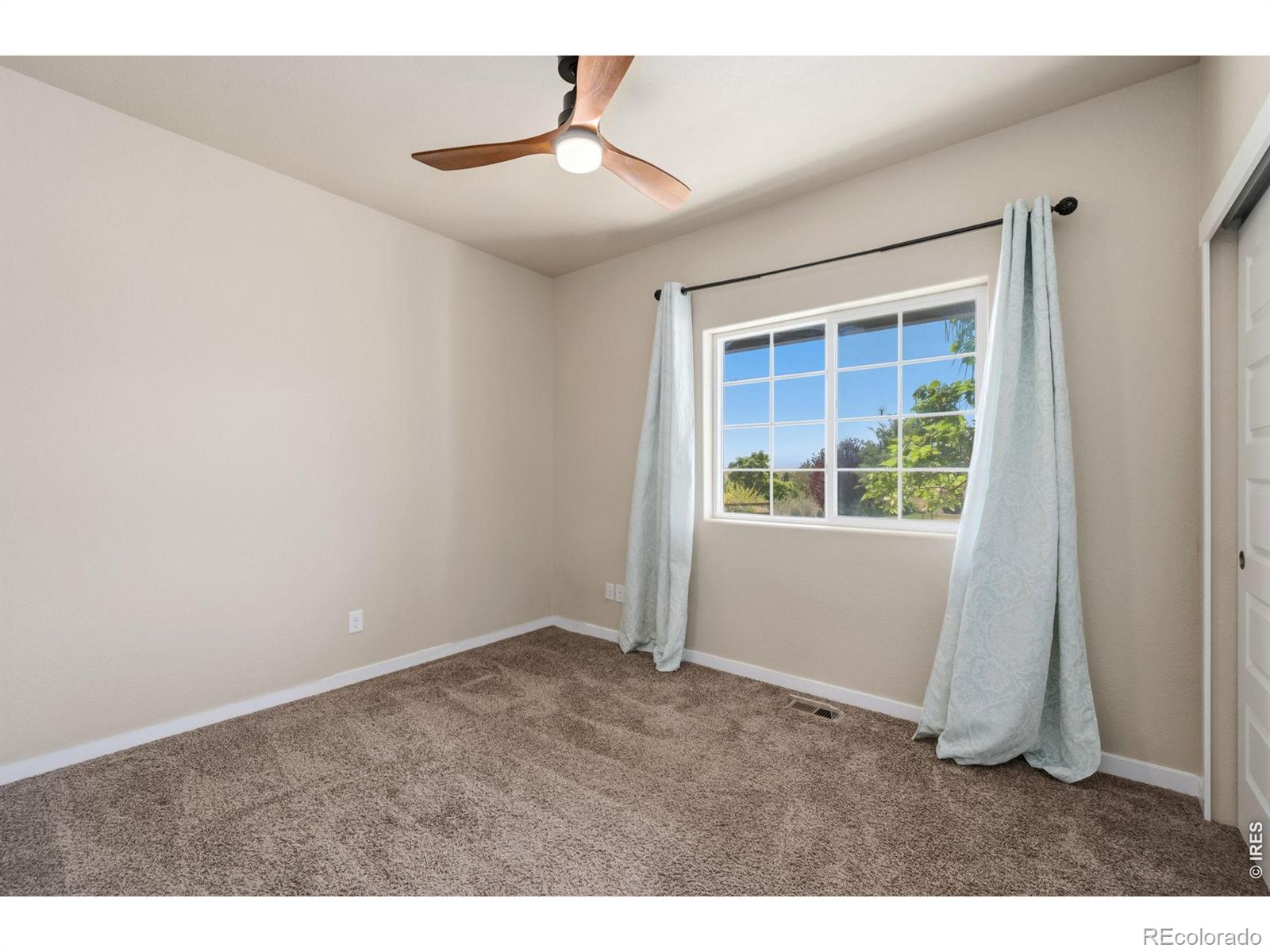 MLS Image #21 for 2177  beehive court,windsor, Colorado