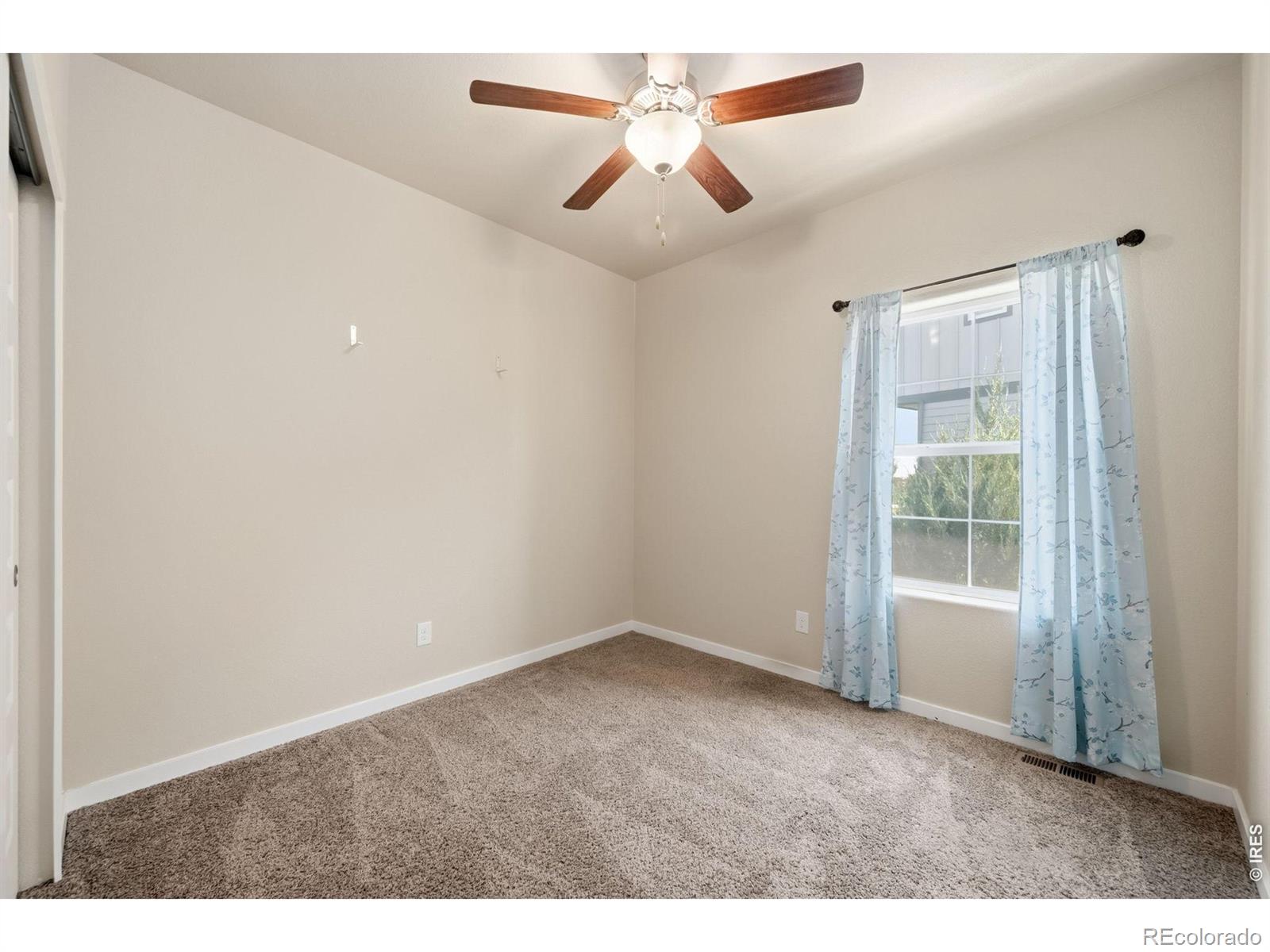 MLS Image #23 for 2177  beehive court,windsor, Colorado