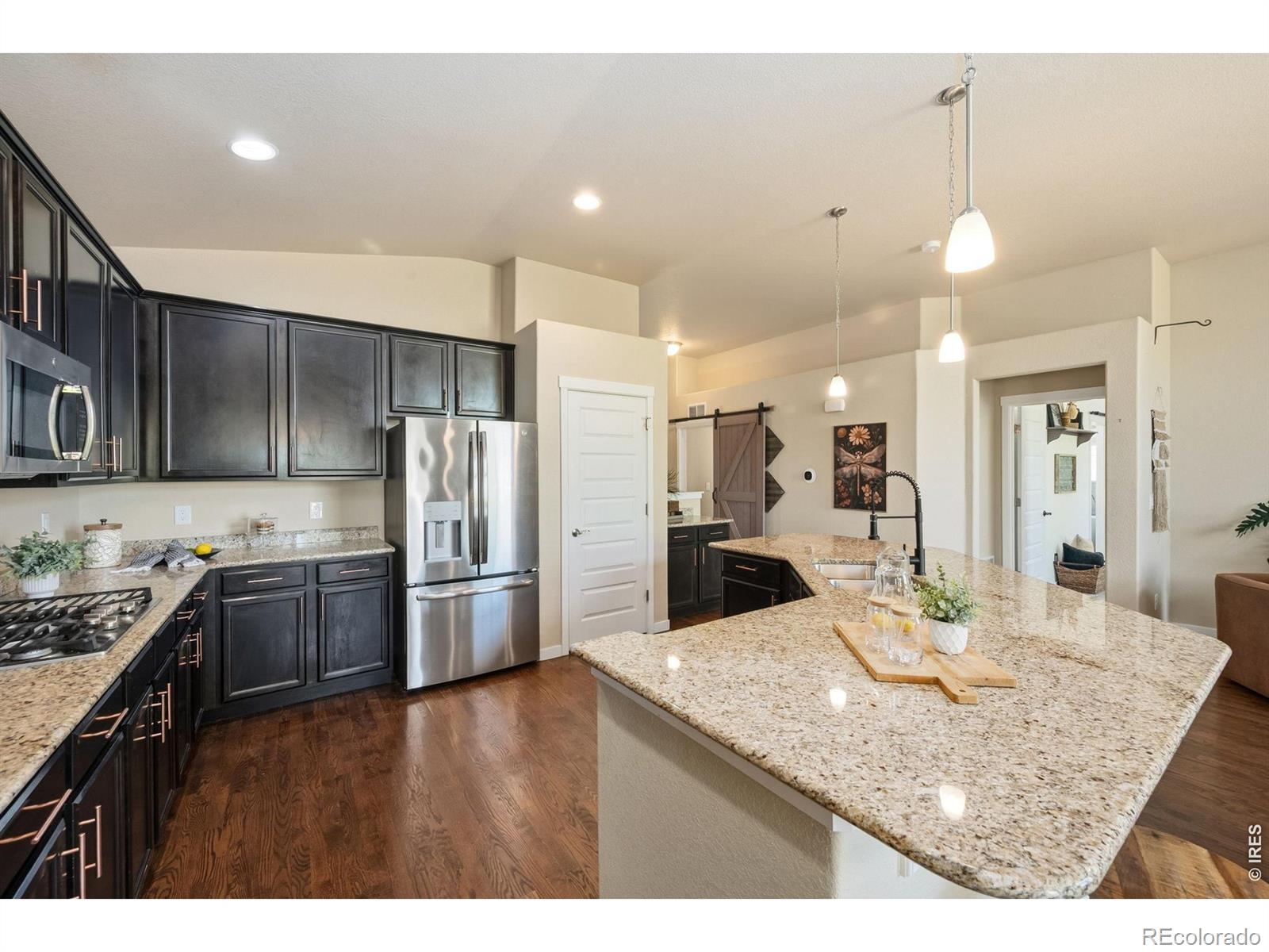 MLS Image #8 for 2177  beehive court,windsor, Colorado