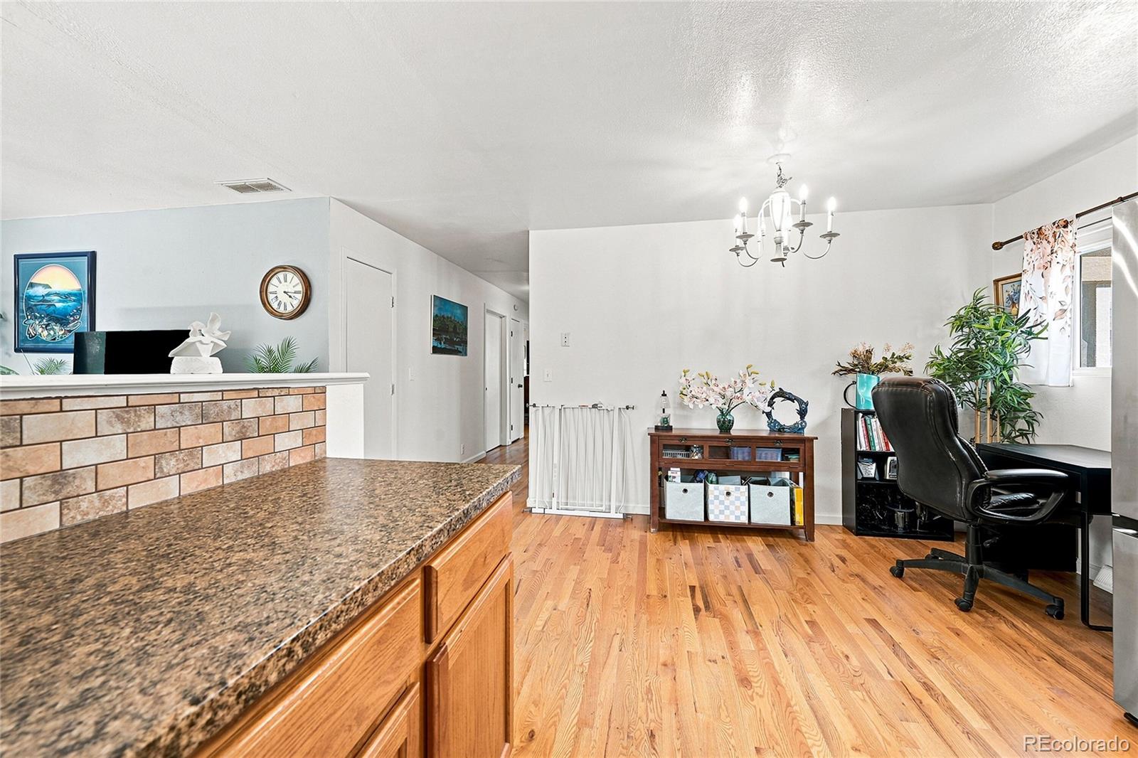 MLS Image #11 for 518  15th avenue court,greeley, Colorado