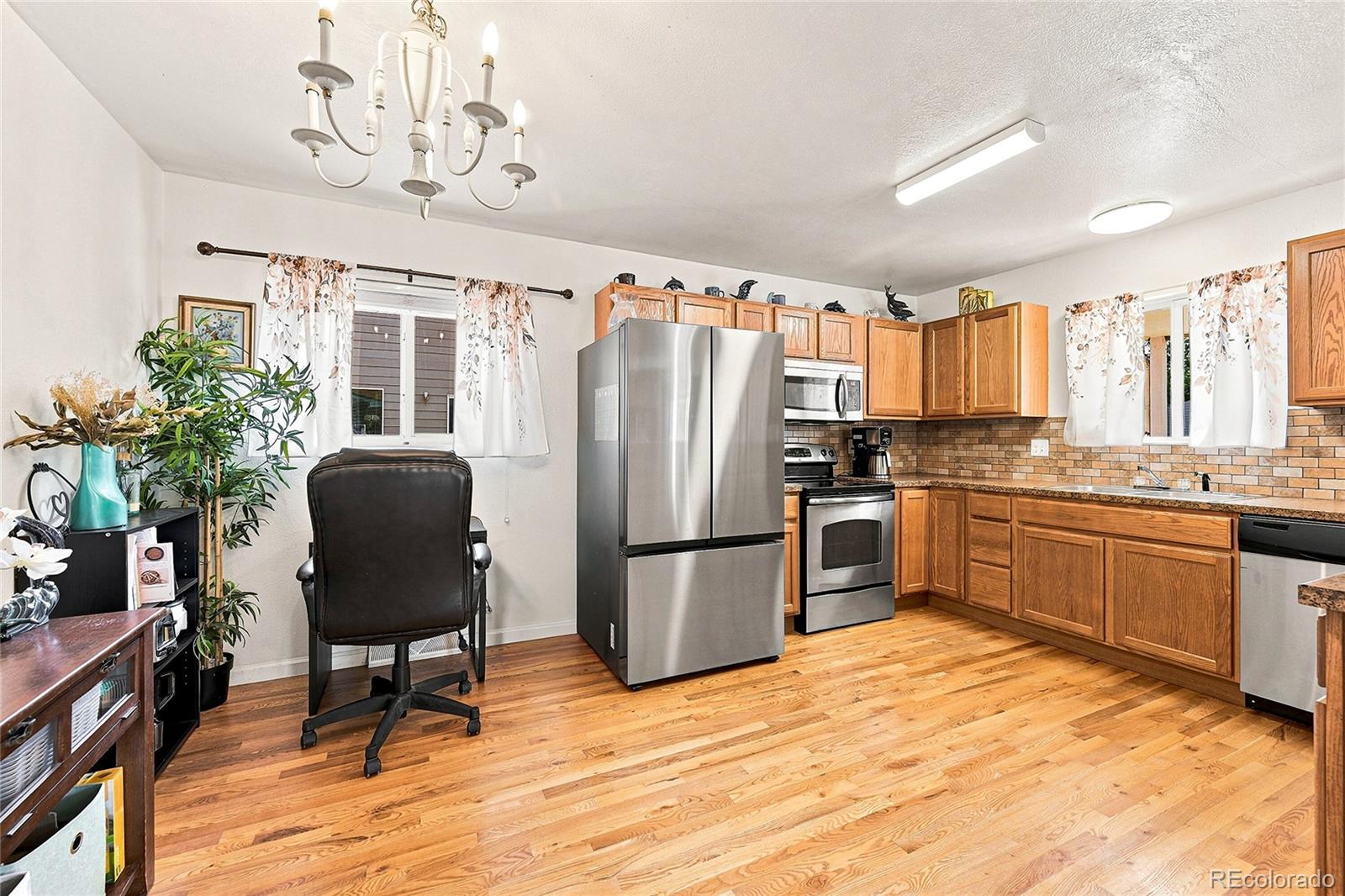 MLS Image #8 for 518  15th avenue court,greeley, Colorado