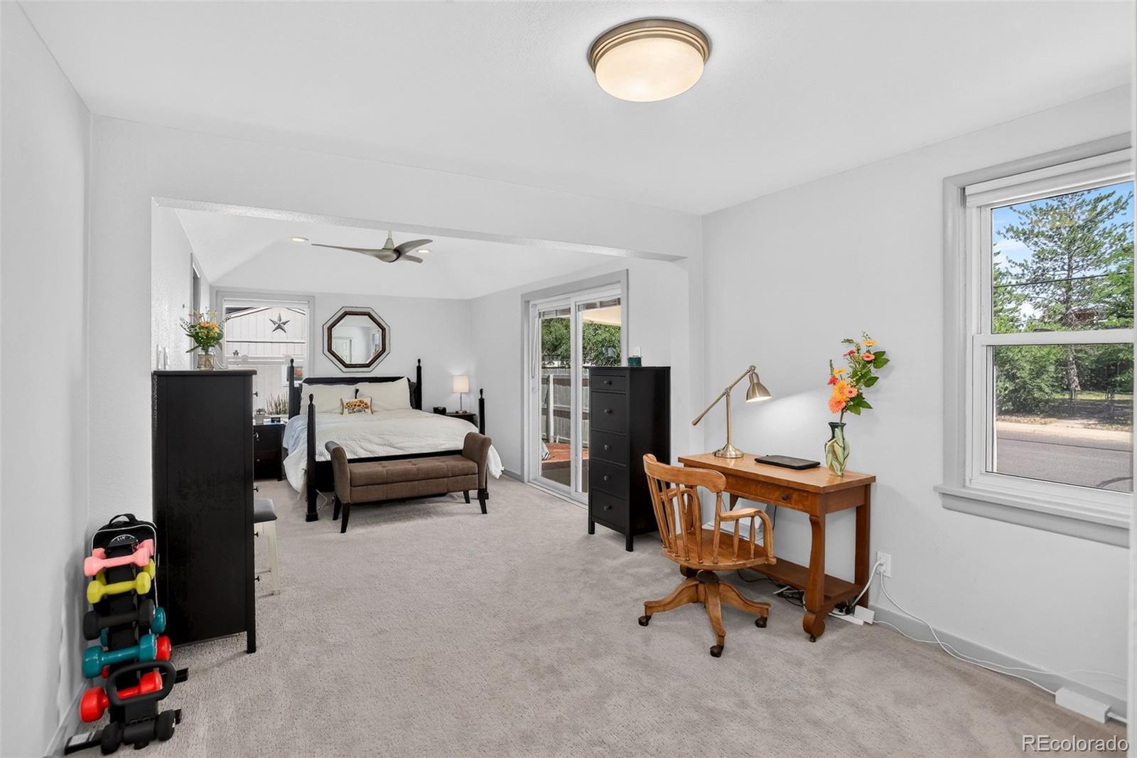 MLS Image #15 for 901 s locust street,denver, Colorado